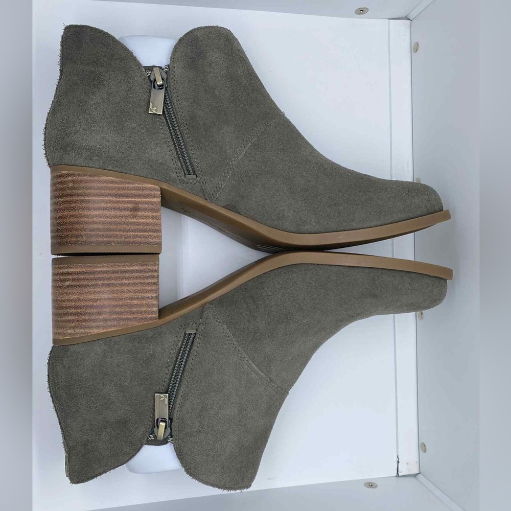Koolaburra by UGG~Sofiya Suede Leather Ankle Boots Dusty Olive 1096440 Size 10.5 - Picture 4 of 10